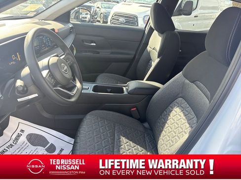 New 2026 Nissan Kicks SV image 17