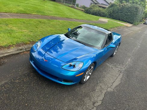 Used 2008 Chevrolet Corvette Coupe w/ Preferred Equipment Group RWD image 8