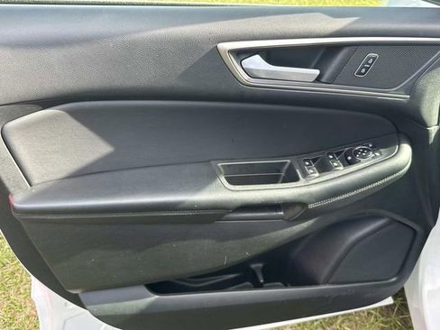 Certified 2023 Ford Edge SEL image 28