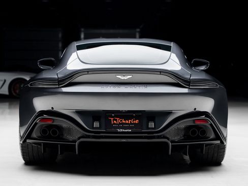 Used 2022 Aston Martin V8 Vantage image 25