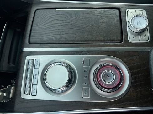 Used 2024 Genesis GV80 2.5T AWD/4WD image 21