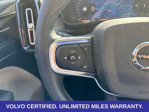 Used 2024 Volvo XC40 B5 Ultimate AWD/4WD image 24