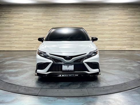 Used 2023 Toyota Camry XSE FWD image 4