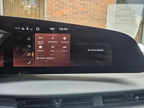 Used 2023 Lucid Air Touring AWD/4WD image 44