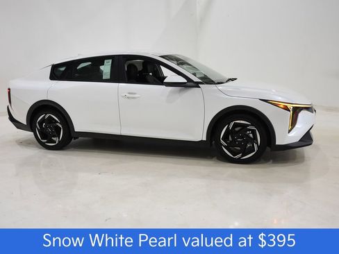 New 2026 Kia K4 EX FWD image 3