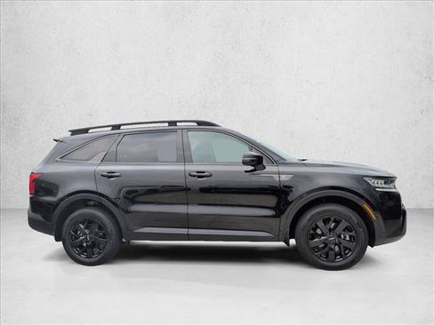 Used 2023 Kia Sorento S AWD/4WD image 4