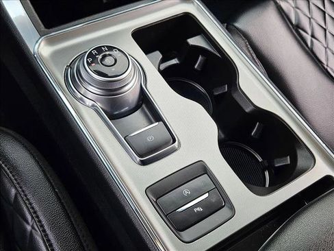 Used 2023 Ford Edge Titanium w/ Class II Trailer Tow Package image 12