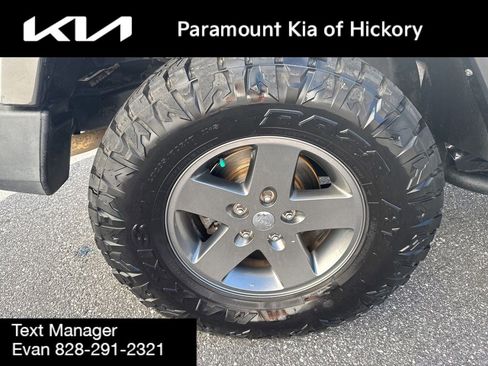 Used 2015 Jeep Wrangler Unlimited Sport AWD/4WD image 9