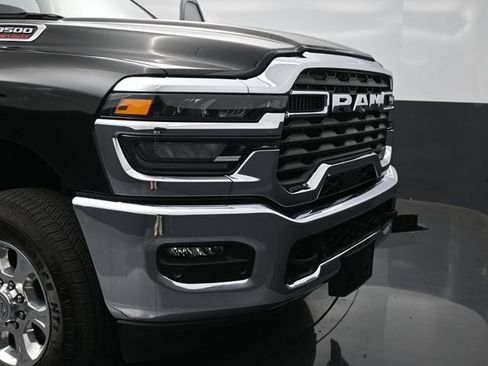 Used 2025 RAM 3500 Big Horn AWD/4WD image 32