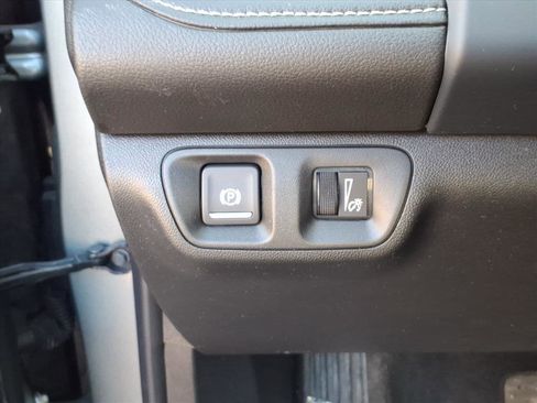 Used 2023 GMC Acadia SLE w/ Driver Convenience Package image 21