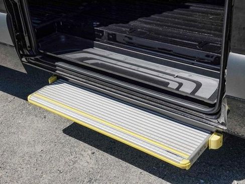 New 2025 Mercedes-Benz Sprinter 2500 image 11