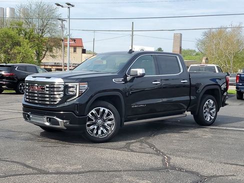 Used 2023 GMC Sierra 1500 Denali w/ Denali Reserve Package AWD/4WD image 31