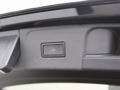 Used 2021 Volkswagen Atlas SEL image 26