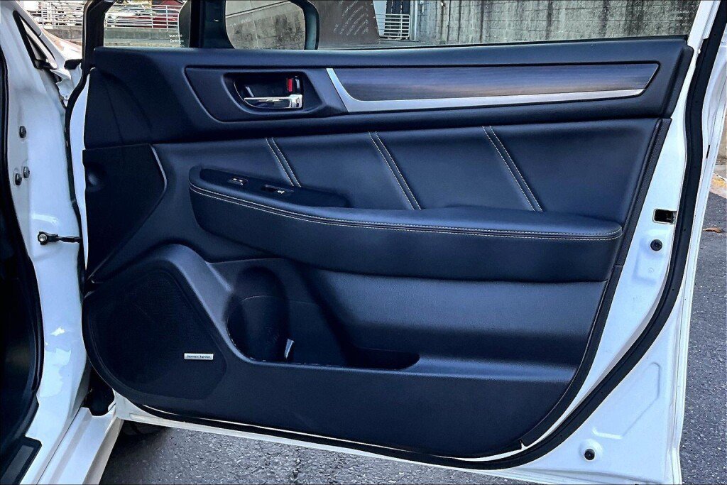 Used 2018 Subaru Legacy 2.5i Limited AWD/4WD image 14