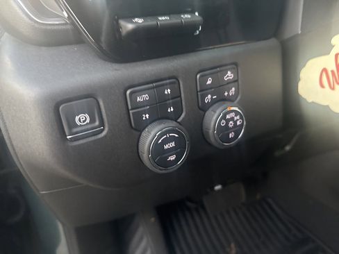 Used 2025 Chevrolet Silverado 2500 LTZ w/ LTZ Plus Package image 23