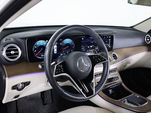 Certified 2022 Mercedes-Benz E 350 4MATIC Sedan image 34