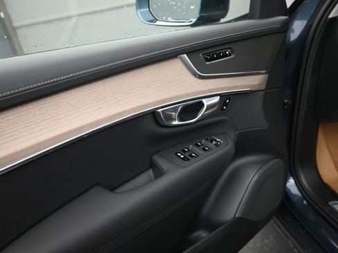 New 2026 Volvo XC90 B5 Core AWD/4WD image 5
