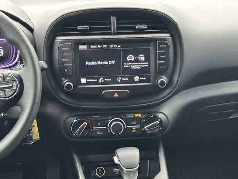 Used 2025 Kia Soul LX FWD image 15