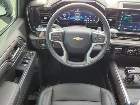 Certified 2024 Chevrolet Silverado 1500 LTZ image 9
