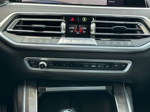 Used 2020 BMW X7 xDrive40i w/ Premium Package image 24