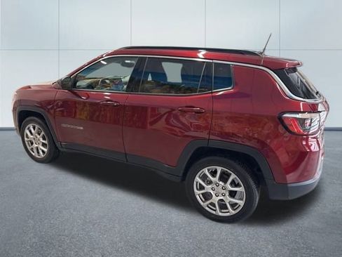 Used 2022 Jeep Compass Latitude w/ Sun and Sound Group image 4