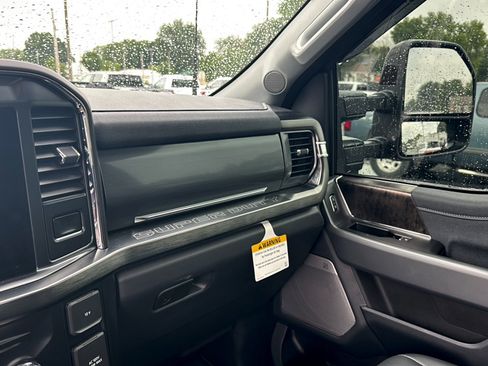 Used 2024 Ford F350 Lariat w/ Black Appearance Package AWD/4WD image 14