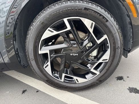 Used 2024 Kia Sportage SX image 11