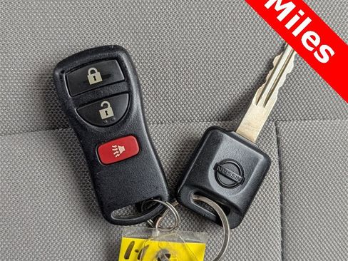 Used 2020 Nissan NV 3500 S image 28