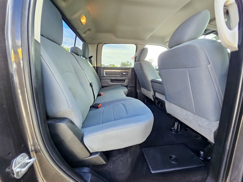 Used 2018 RAM 2500 SLT AWD/4WD image 14
