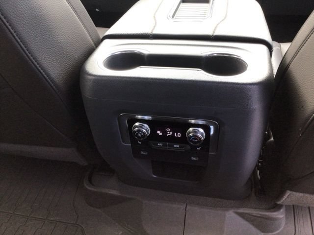Used 2024 GMC Yukon Denali w/ LPO, Floor Liner Package AWD/4WD image 25