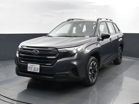 Used 2025 Subaru Forester AWD/4WD image 3