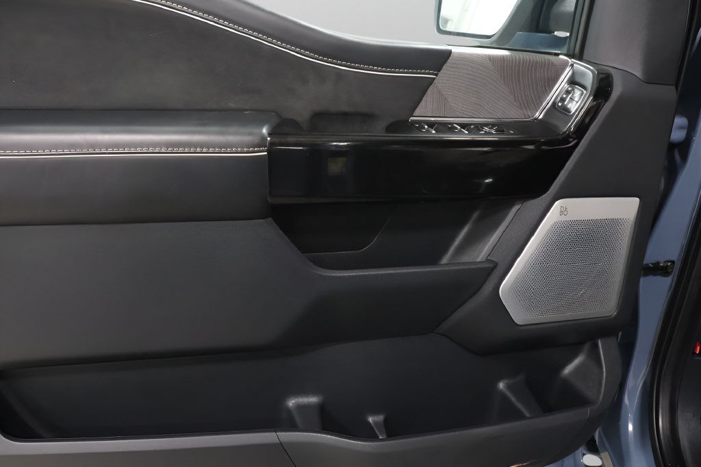 Used 2023 Ford F150 Lightning Platinum AWD/4WD image 25