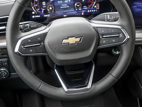 New 2026 Chevrolet Suburban Premier image 24