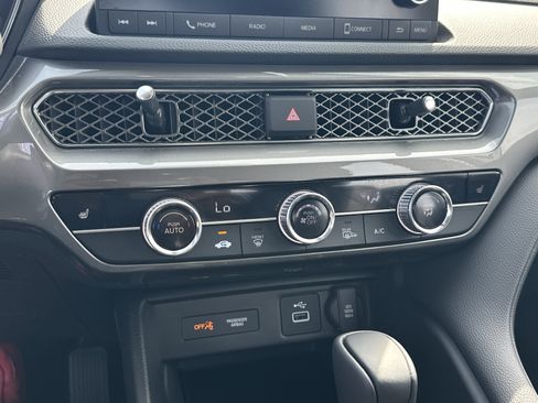 Certified 2024 Acura Integra FWD image 35