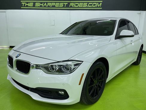 Used 2017 BMW 320i xDrive xDrive image 5