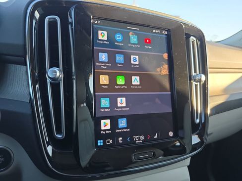 Certified 2023 Volvo XC40 B5 Plus w/ Driver Assist Package image 33