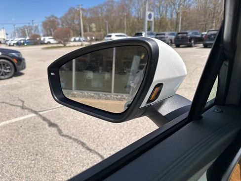 New 2026 Volkswagen Tiguan SEL R-Line AWD/4WD image 20