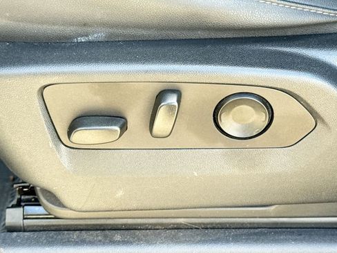 Used 2023 Chevrolet Silverado 1500 RST w/ Convenience Package II image 15