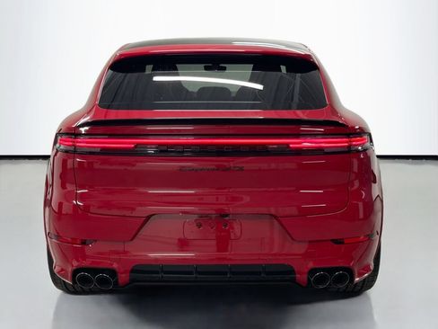 Certified 2025 Porsche Cayenne GTS AWD/4WD image 10