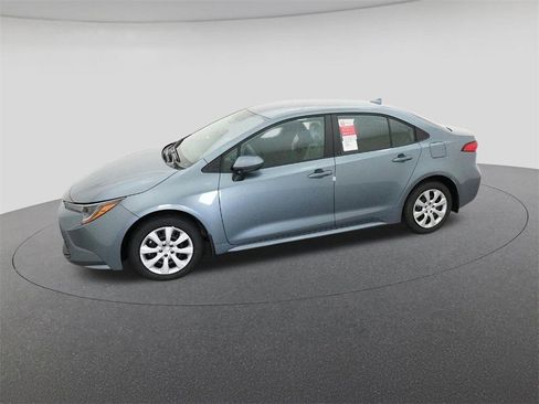 New 2026 Toyota Corolla LE image 2