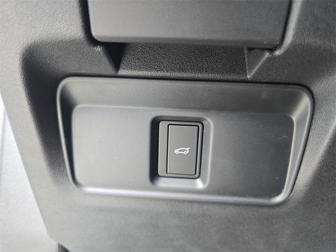 New 2026 Land Rover Discovery Sport Landmark image 26