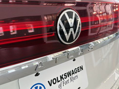 New 2026 Volkswagen Atlas Cross Sport SE FWD image 35