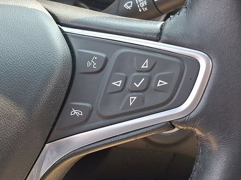Used 2022 Chevrolet Equinox LT FWD image 23