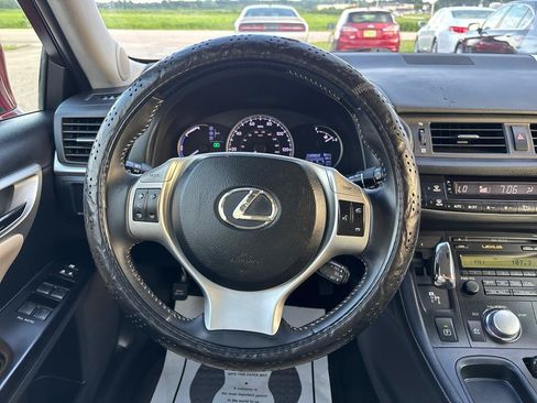 Used 2013 Lexus CT 200h w/ Premium Pkg w/Backup Camera FWD image 13