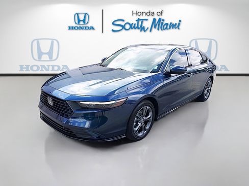 Certified 2024 Honda Accord EX-L image 3
