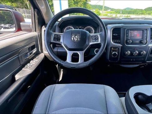 Used 2022 RAM 1500 Classic SLT RWD image 5