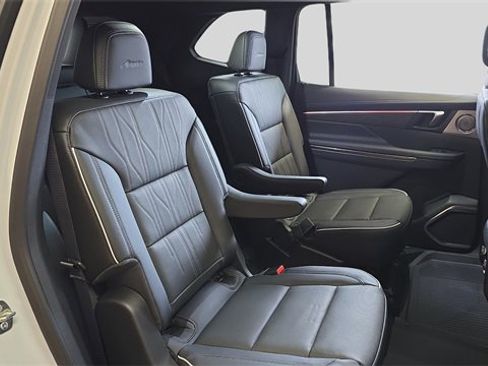 New 2026 Buick Enclave Avenir w/ Super Cruise Package image 14