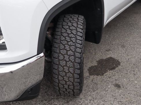 Used 2022 Chevrolet Silverado 2500 LT w/ Convenience Package image 52