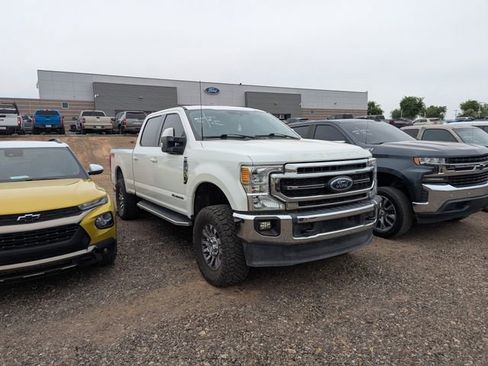 Used 2022 Ford F250 Lariat w/ Lariat Value Package AWD/4WD image 4