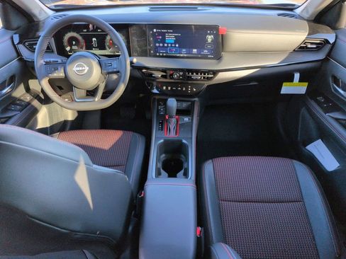 New 2026 Nissan Kicks SR w/ Cold Weather Package AWD/4WD image 15